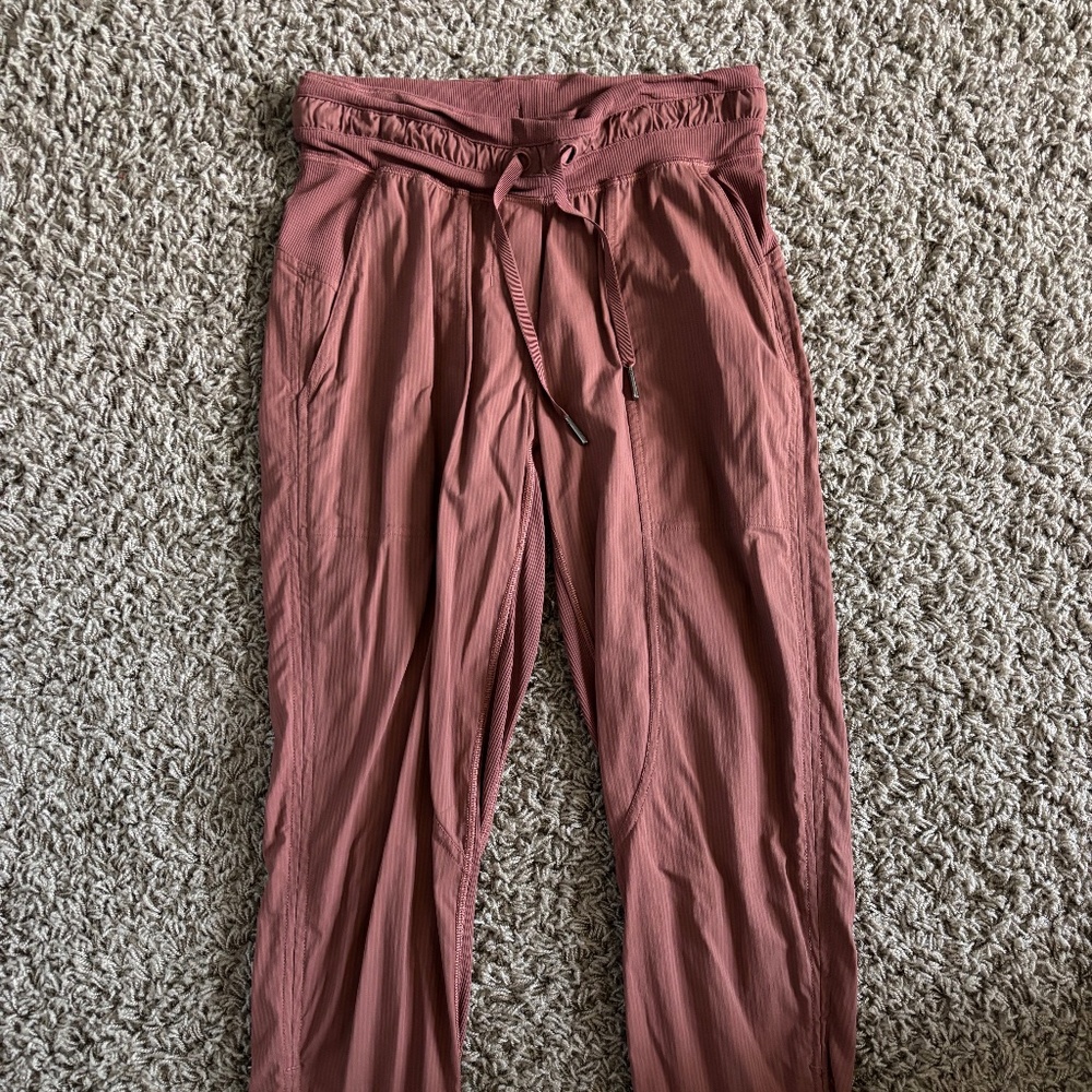 lululemon dance pants *rare* size 4